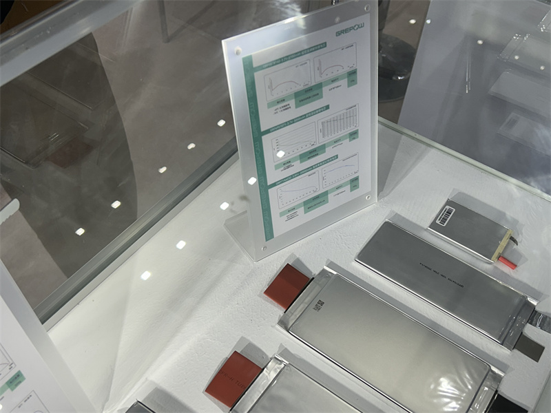 低温、高倍率、高压电芯