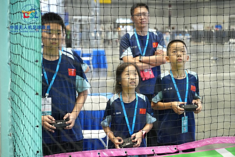 无人机足球比赛