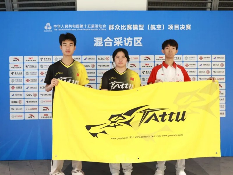 孔海森、何雨瞳、李皓哲